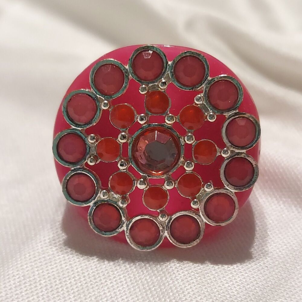 Avon Pink Ring Size 8 1/2 - Picture 2 of 6